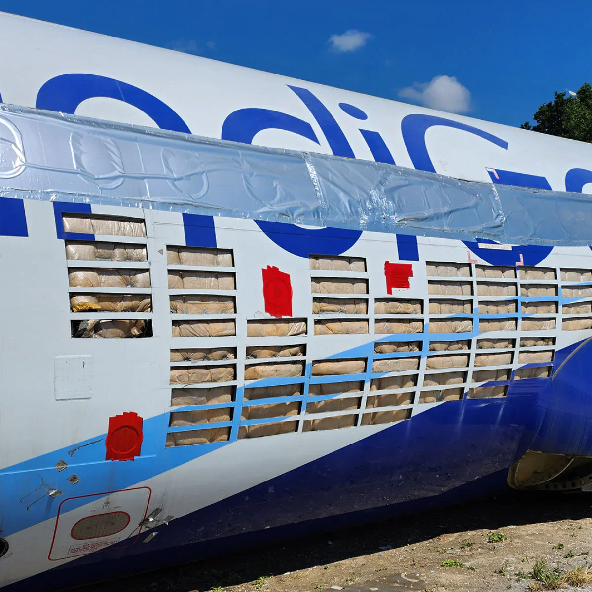 Airbus A320 - VT-IDV - White - Image 5