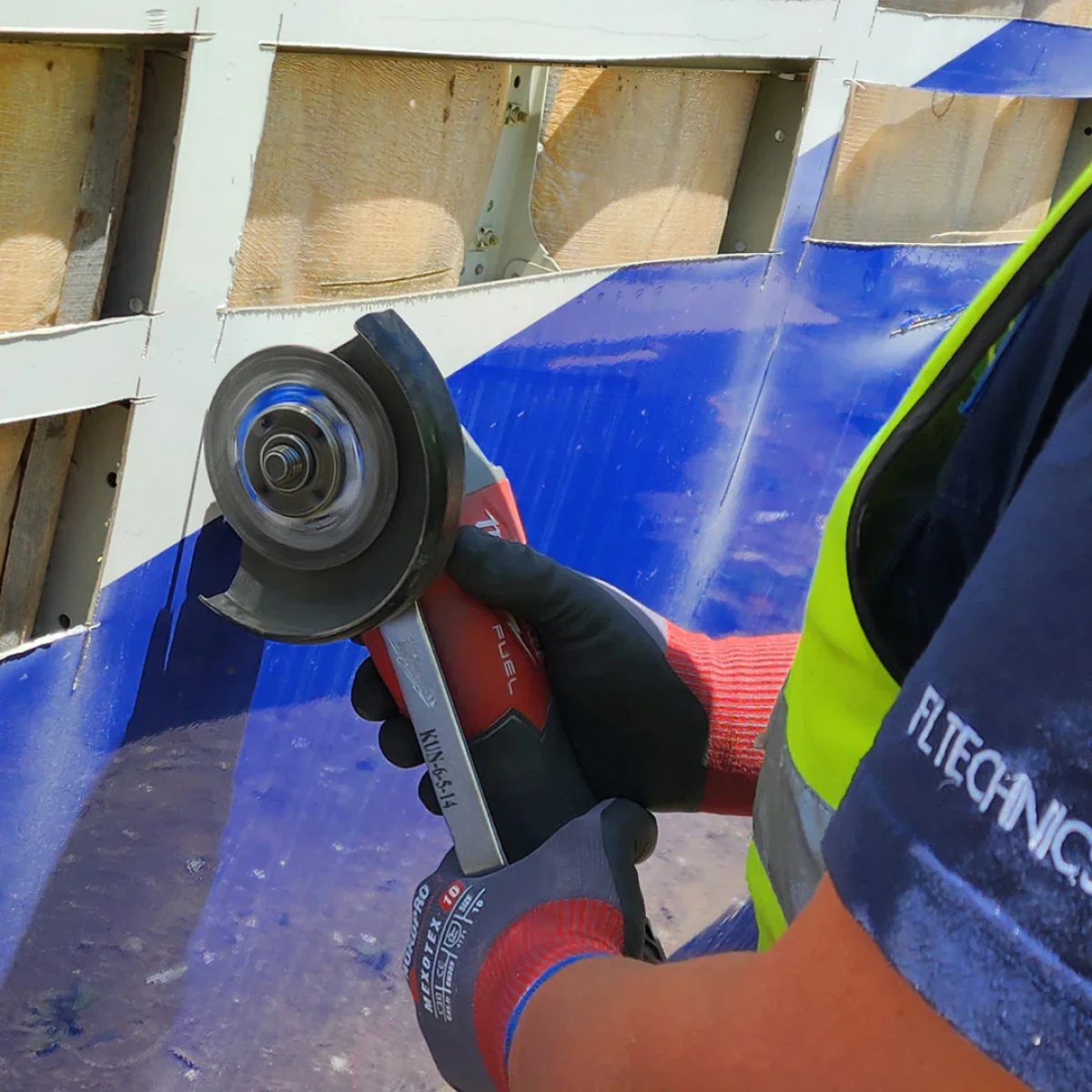 Airbus A320 - VT-IDV - White - Image 6